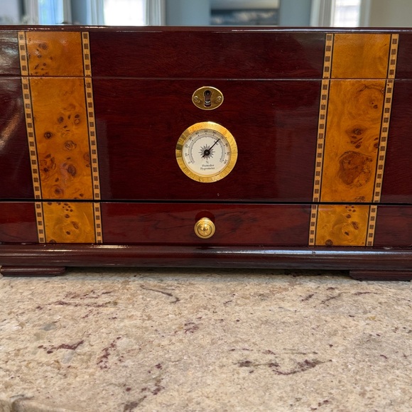 Rosewood Solana Cigar Humidor Spanish Cedar Interior - Picture 14 of 15